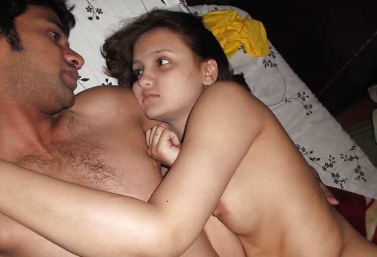 Famous Desi couple sex photos online 4
