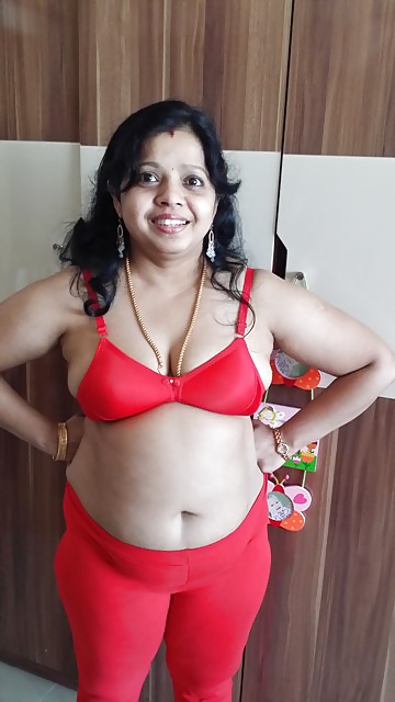 Fat Indian Bhabhi XXX sex pics 8