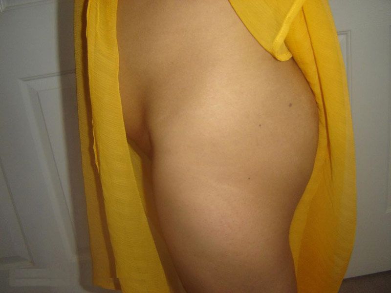 Free sex pics of a mature house wife stripping and teasing her husband 2