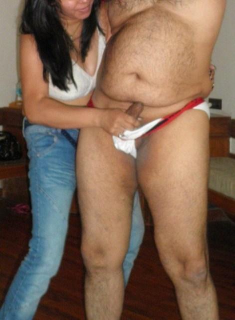 Free sexy pics of a young girl satisfying her horny mature uncle 7