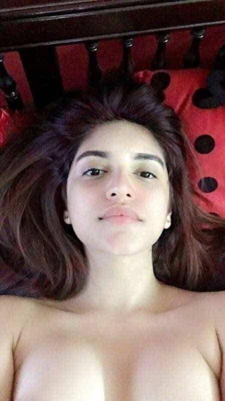 Fucking hot Pakistani nude selfie pics 4