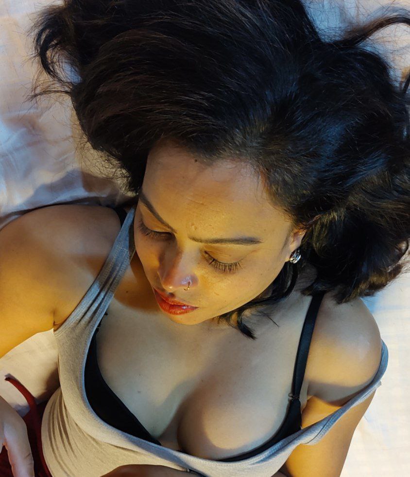 Gorgeous Indian escort girl nude sex with client 6