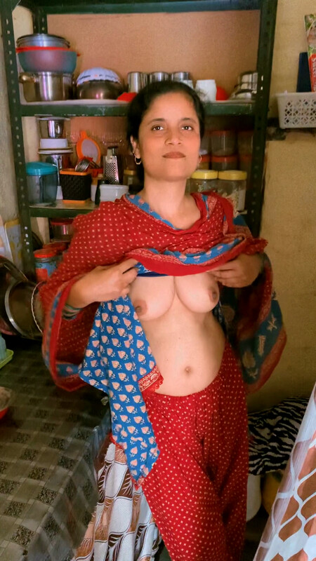 Gujju village bhabhi sucking dick of house owner 5