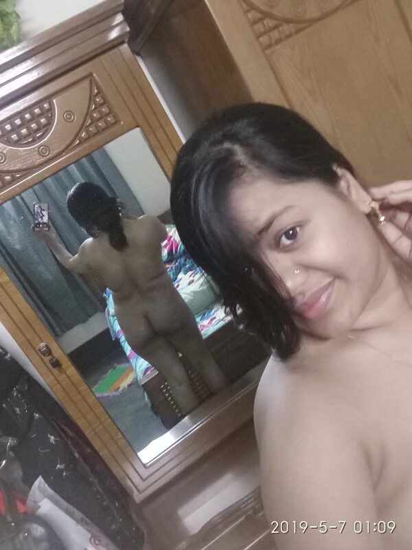 Guwahati sexy wife naked photos exposed 2