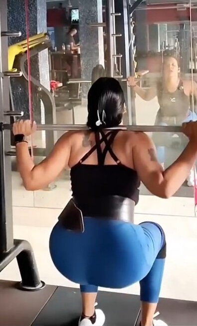 Gym trainer fucking hot bhabhi in hotel room 4