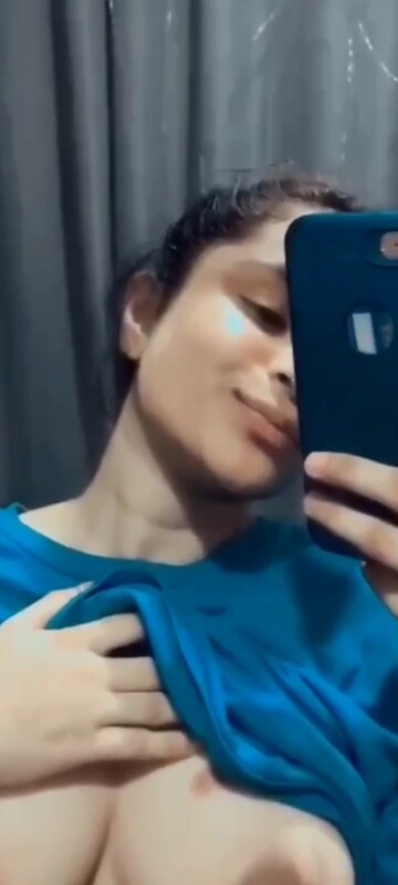 Hijab Bengali girl topless selfies for lover 3