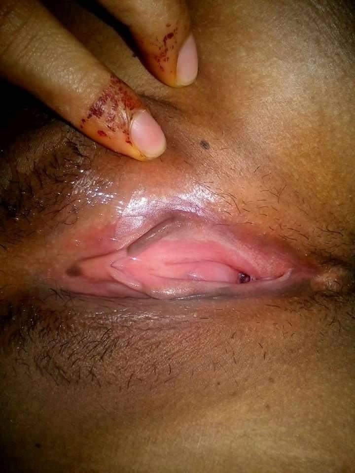 Horny Bhabhi nude photos collection 4