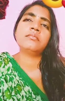 Hot aunty on video call showing private body parts 1