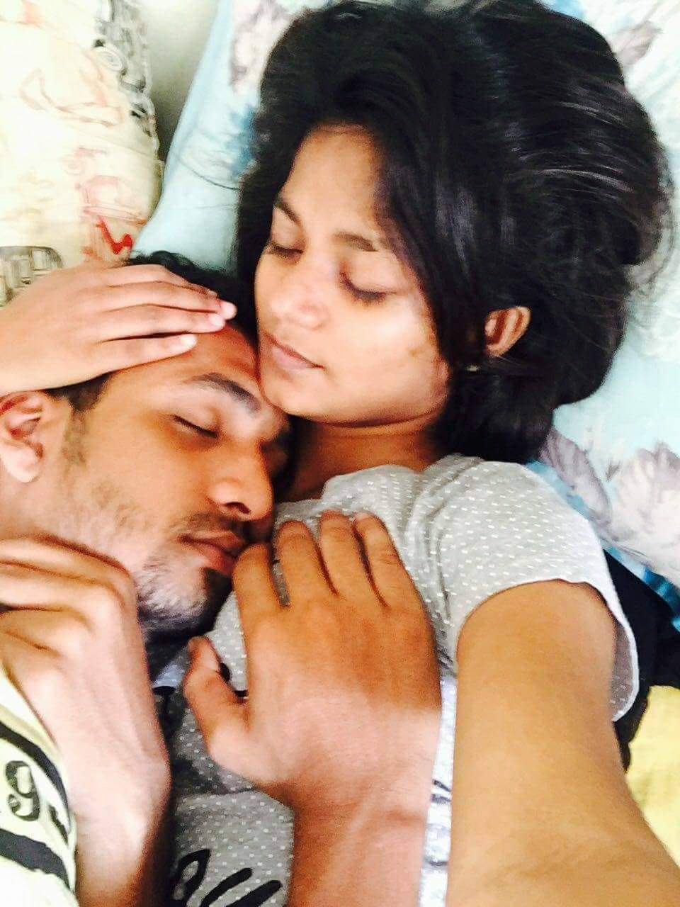 Hot Desi girl with her lover photos 1