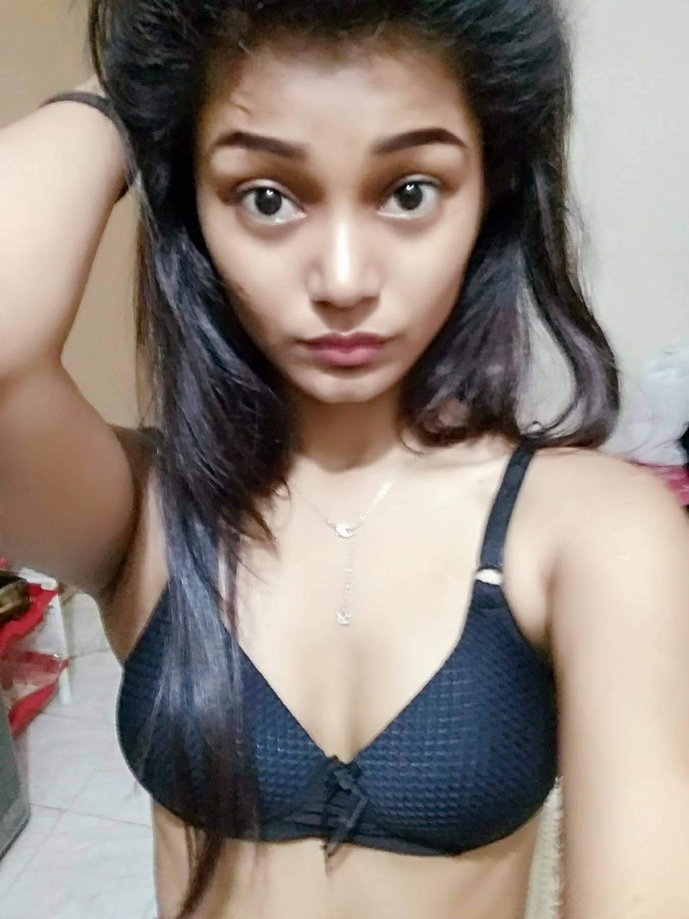 Hot Desi girl with her lover photos 5