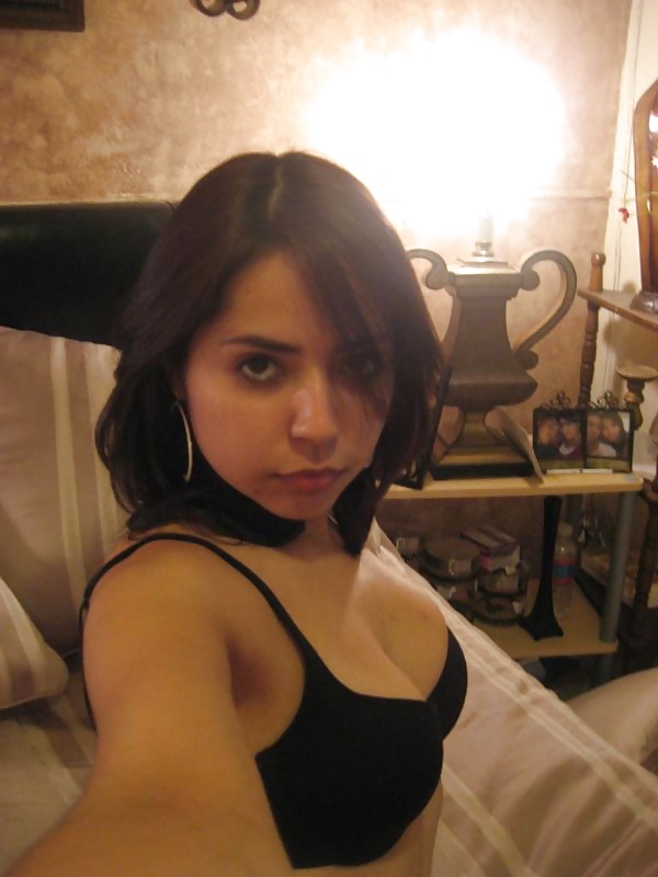 Hot Indian Babe naked pics 6