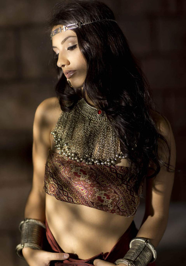 Hot Indian beauty nude modeling pics 1