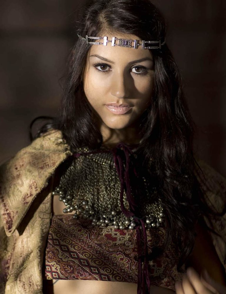 Hot Indian beauty nude modeling pics 7