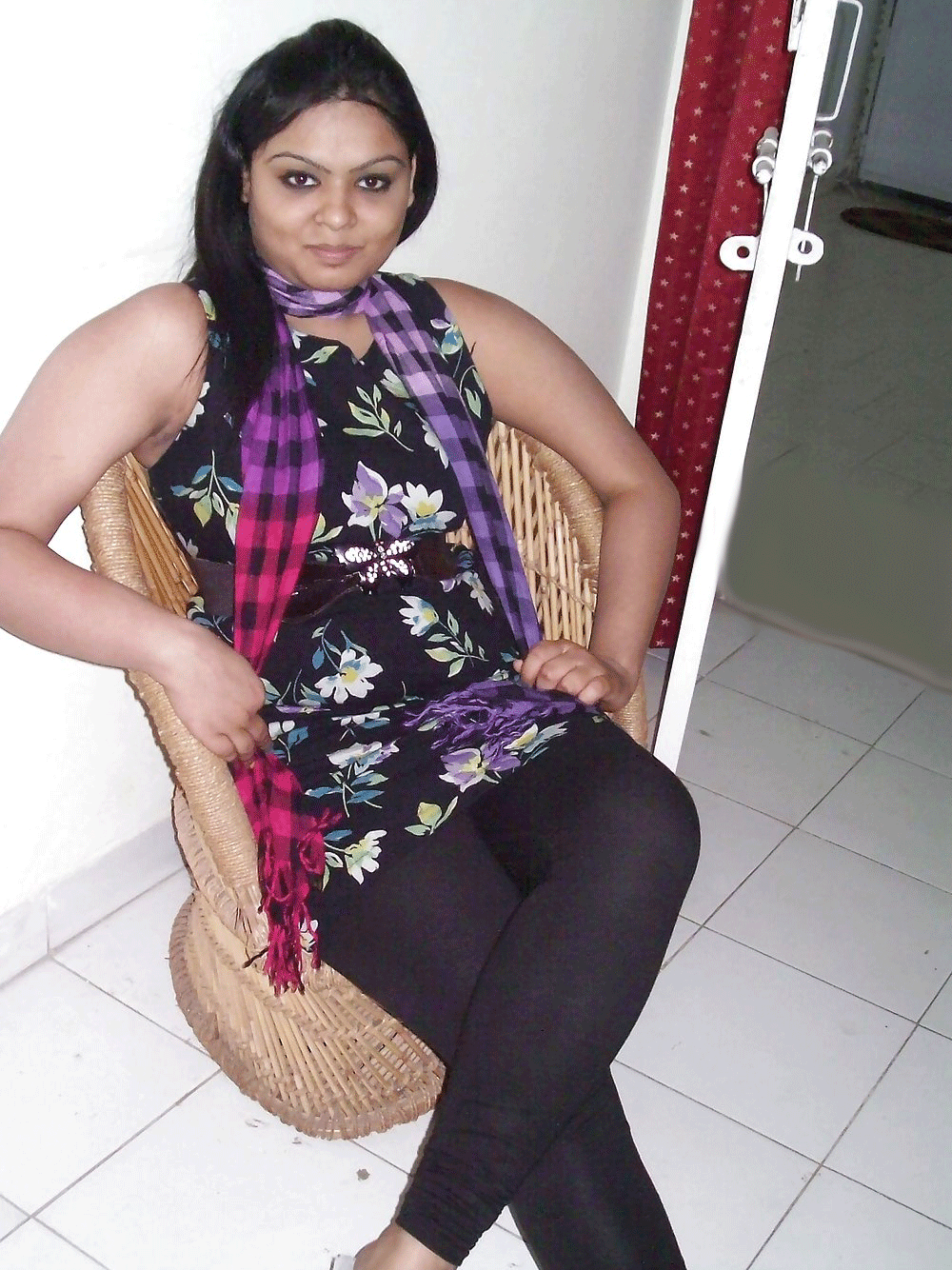 Hot Indian chubby girl Aishu exposed her nudity in front 1
