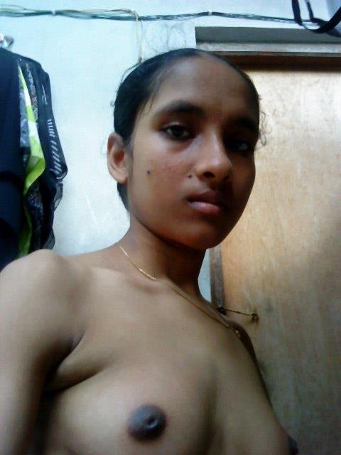 Hot Indian girl nude photos goes viral throughout the internet 5