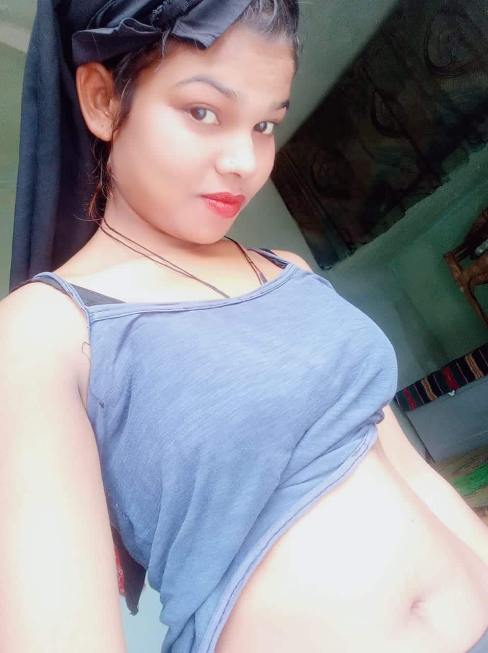 Hot Indian girl nudes circulating on the net 1