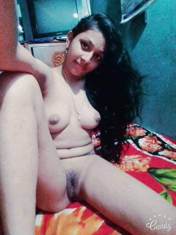 Hot Indian pussy pics of a newly married bhabhi 10