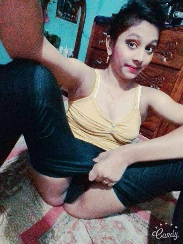 Hot Indian pussy pics of a newly married bhabhi 11