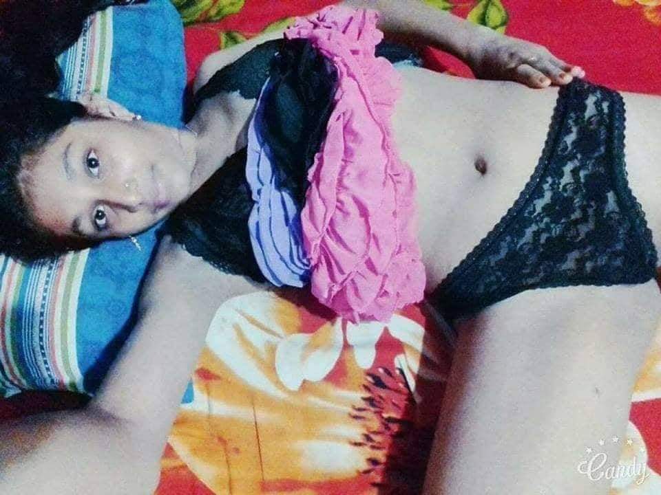 Hot Indian pussy pics of a newly married bhabhi 3