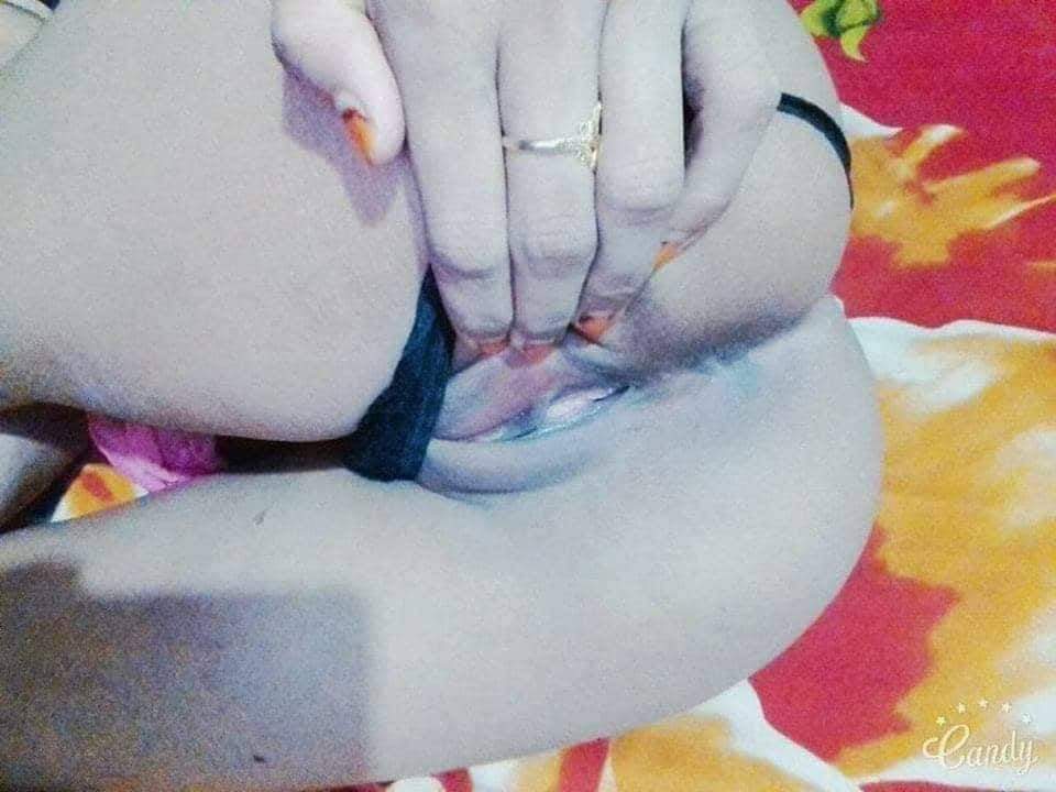 Hot Indian pussy pics of a newly married bhabhi 7