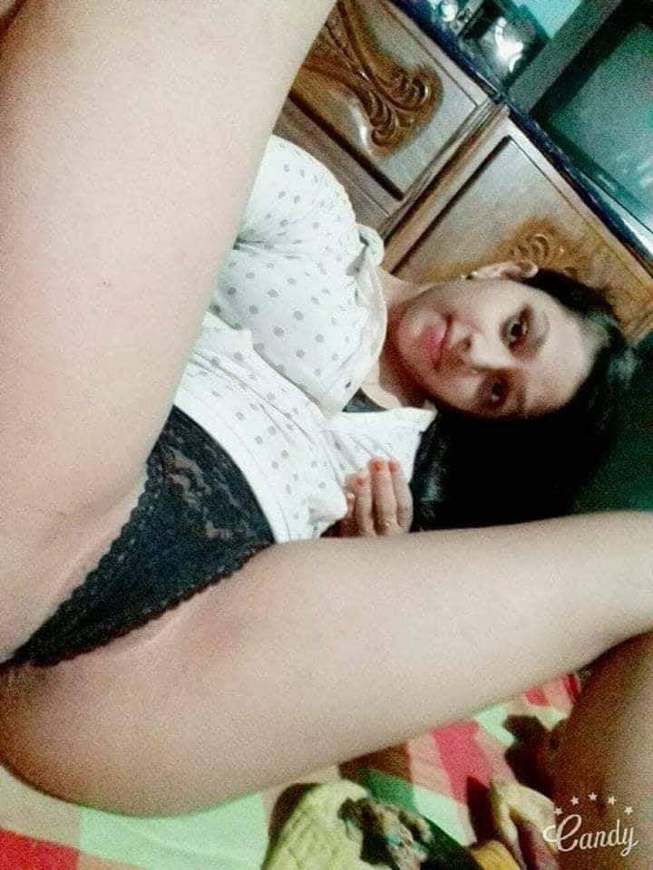 Hot Indian pussy pics of a newly married bhabhi 9