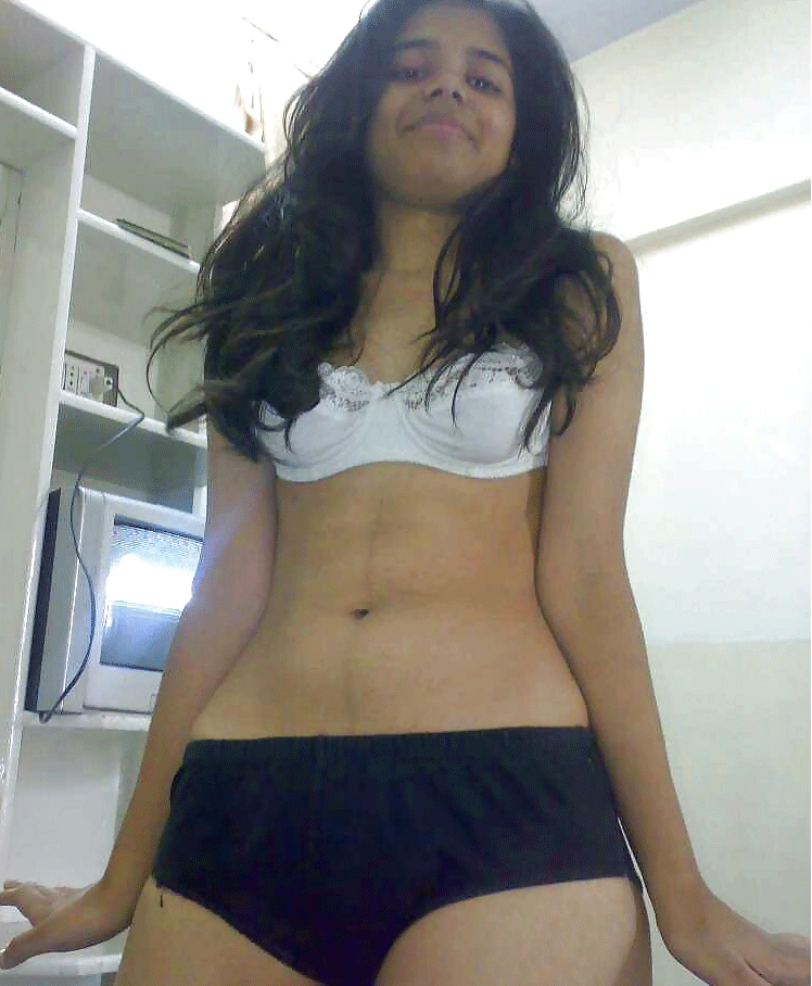Hot Indian teen babe with mango shaped boobs exposed 6