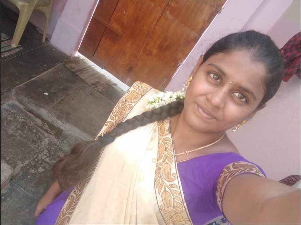 Hot Tamil wife topless in bathroom photos 1
