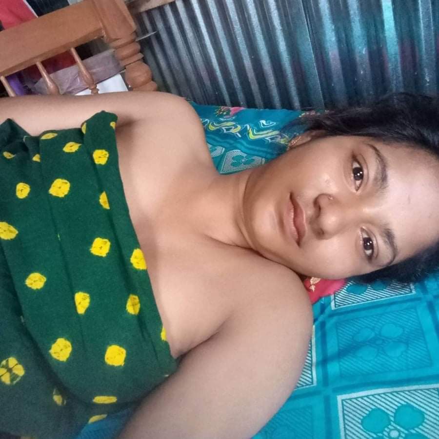 Hot village girl exposing her nude body photos 3