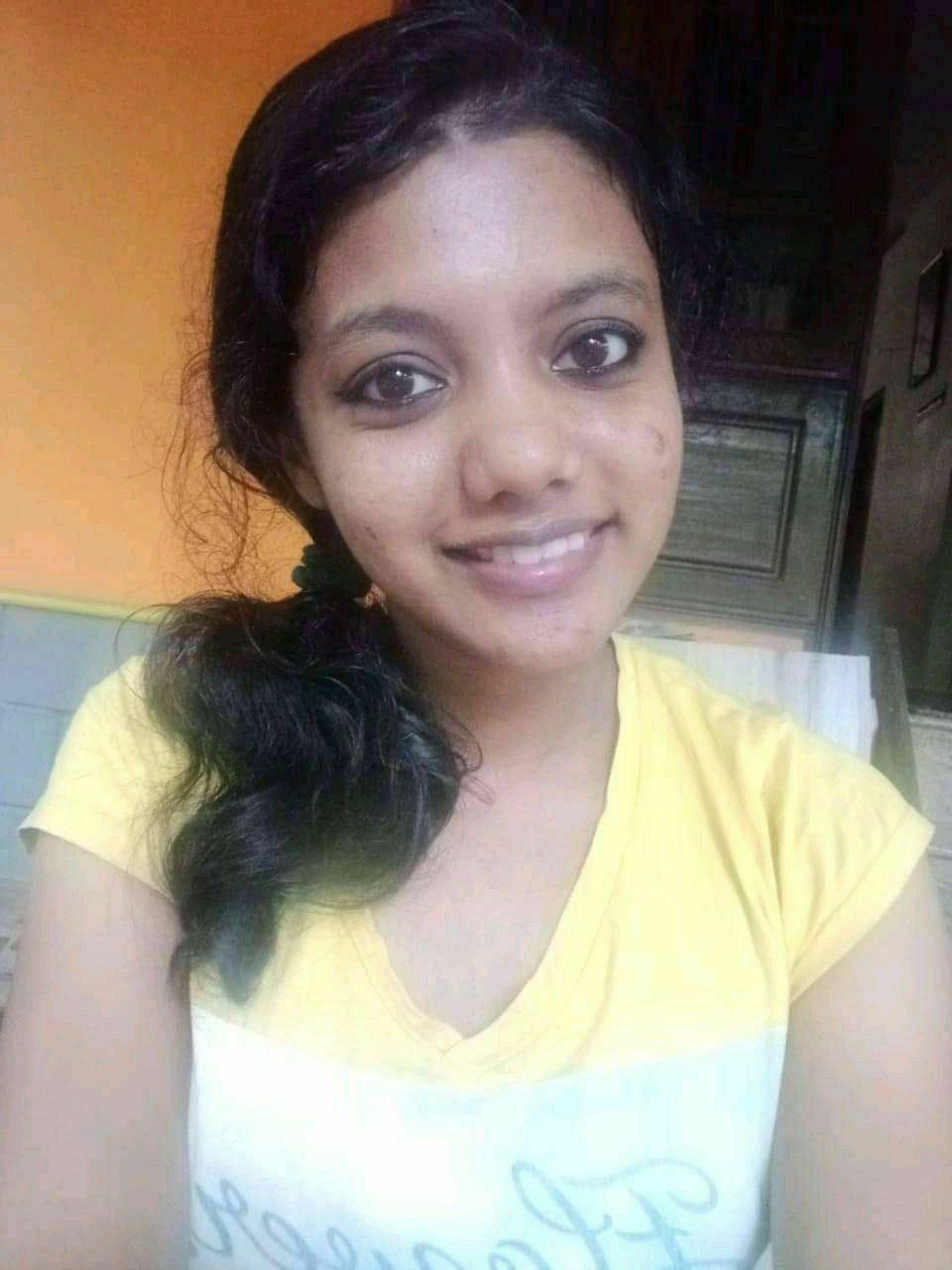 Hottest mallu girl first time naked selfies 2