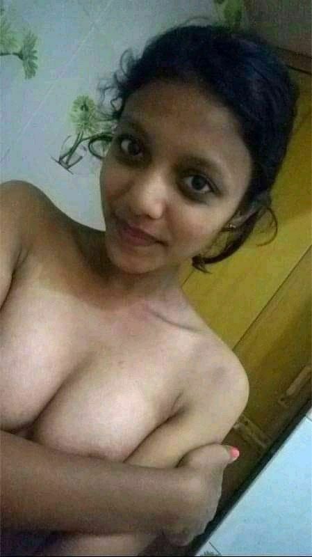 Hottest mallu girl first time naked selfies 7