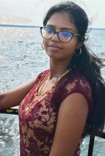 Hottest Tamil wife nude striptease selfies for ex-lover 2