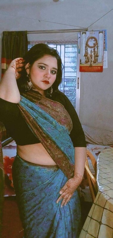 Huge boobs Desi girl playing with her private parts 1