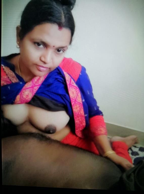 Husband sucking boobs of Tamil housewife 3