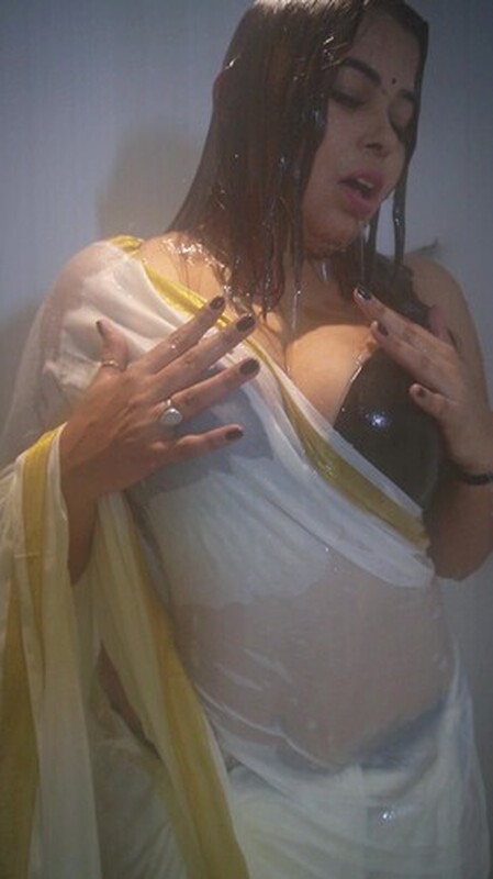 Indian actress Preethi Puneet shower sex porn photos 2
