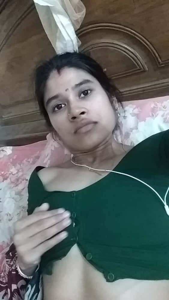 Indian Bhabhi nude photos leaked online 1