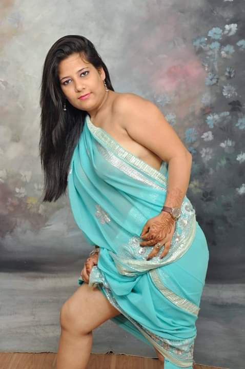 Indian Bhabhi nude photoshoot session 5