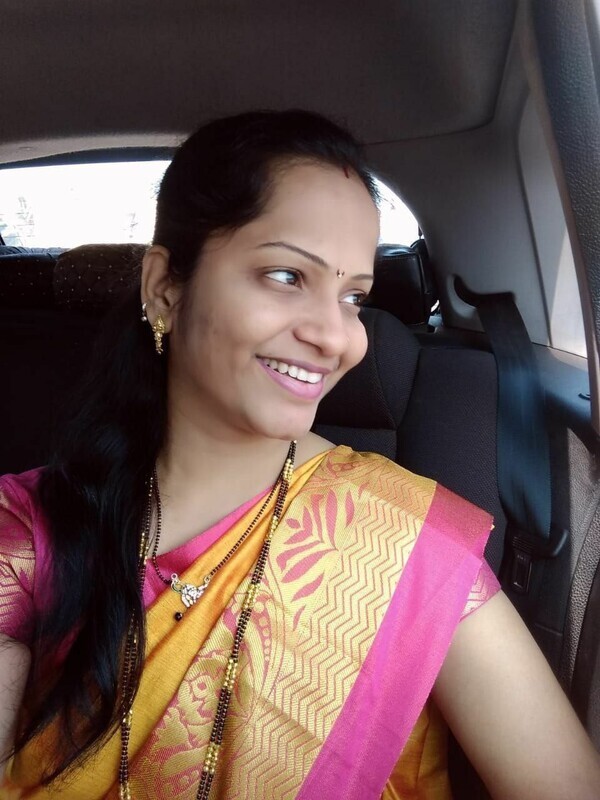 Indian bhabhi on vacation sexy and topless photos 1