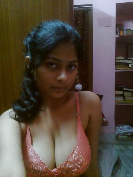 Indian Big Booby Girl Naked Seflie Pics 2