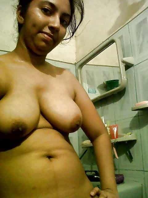 Indian big tits pics of this hottie college girl look so hot 1