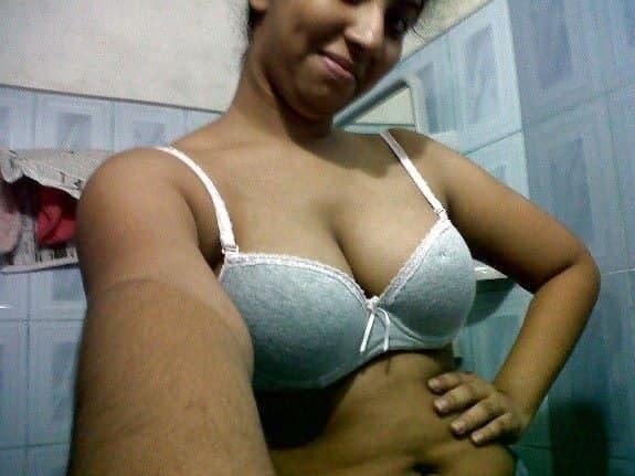 Indian big tits pics of this hottie college girl look so hot 10
