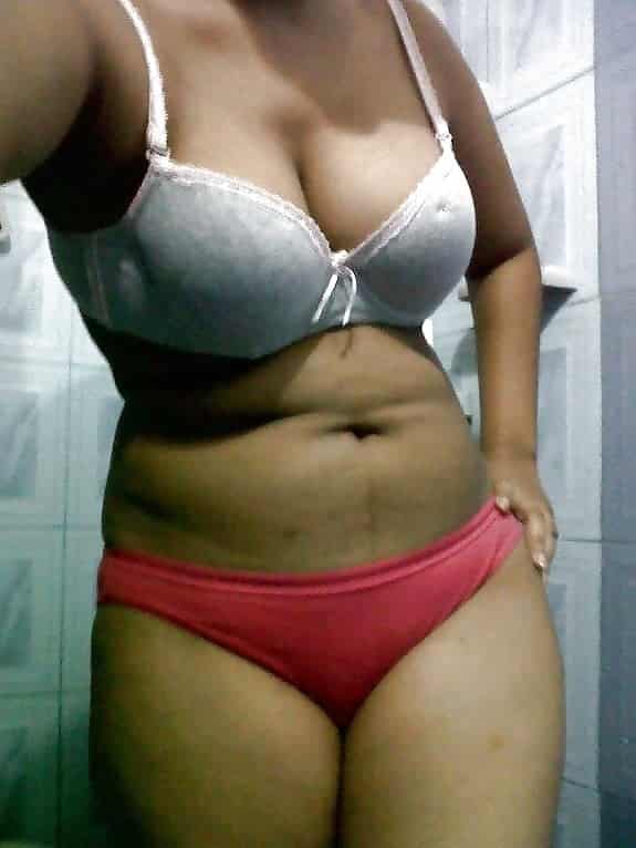 Indian big tits pics of this hottie college girl look so hot 9