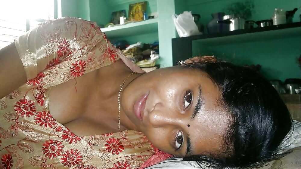 Indian boobs pics have gone viral over the internet 2
