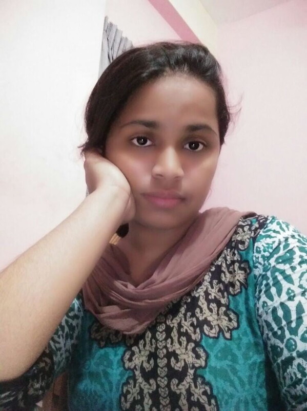 Indian college girl boobs show seducing pics 8