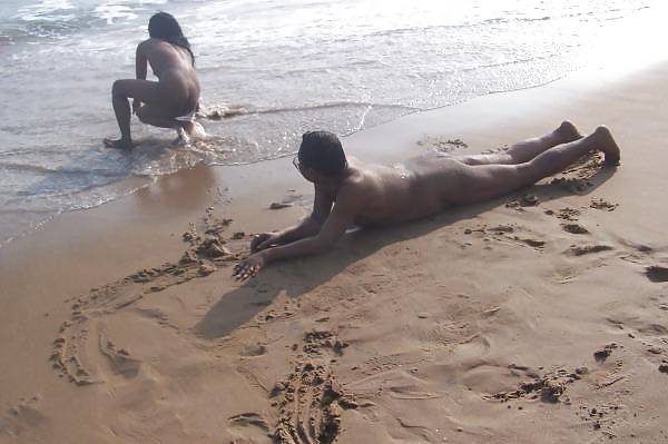 Indian couple beach sex pics 3