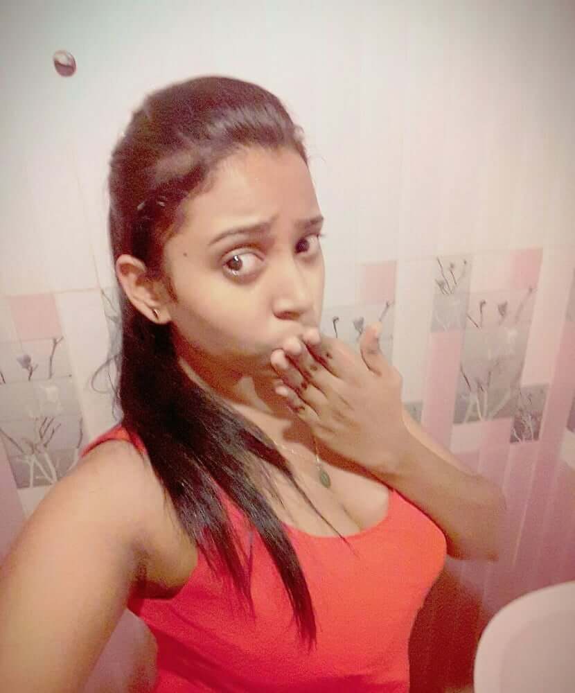 Indian girl boobs pic gonna make your dick hard 3