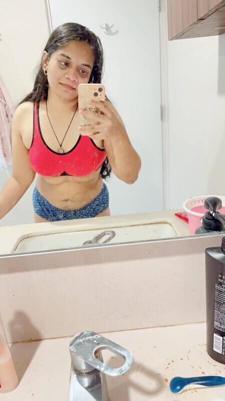 Indian girl fingering videos and photos exclusive 2