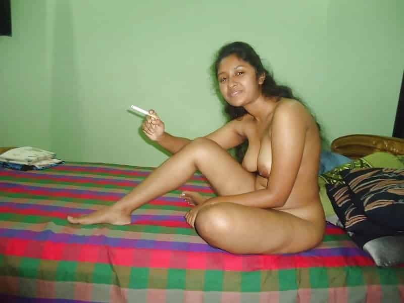 Indian girl nude selfies look amazing 3