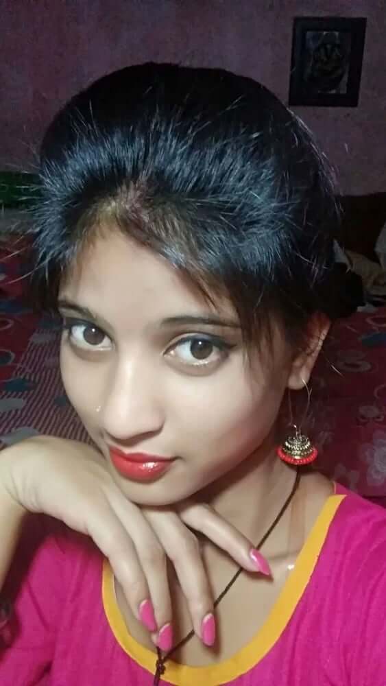 Indian girl nude selfies waiting for your cum tribute 1