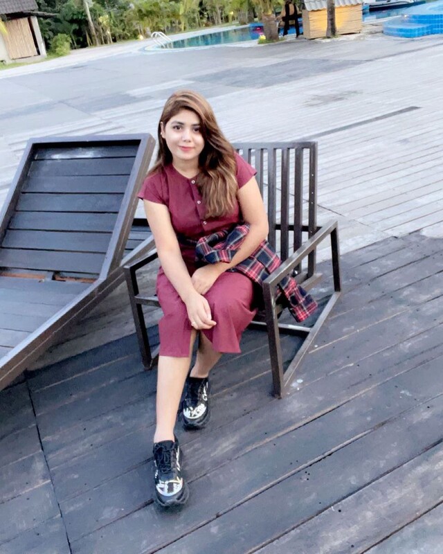 Indian girl revealing nude figure for boyfriend 4