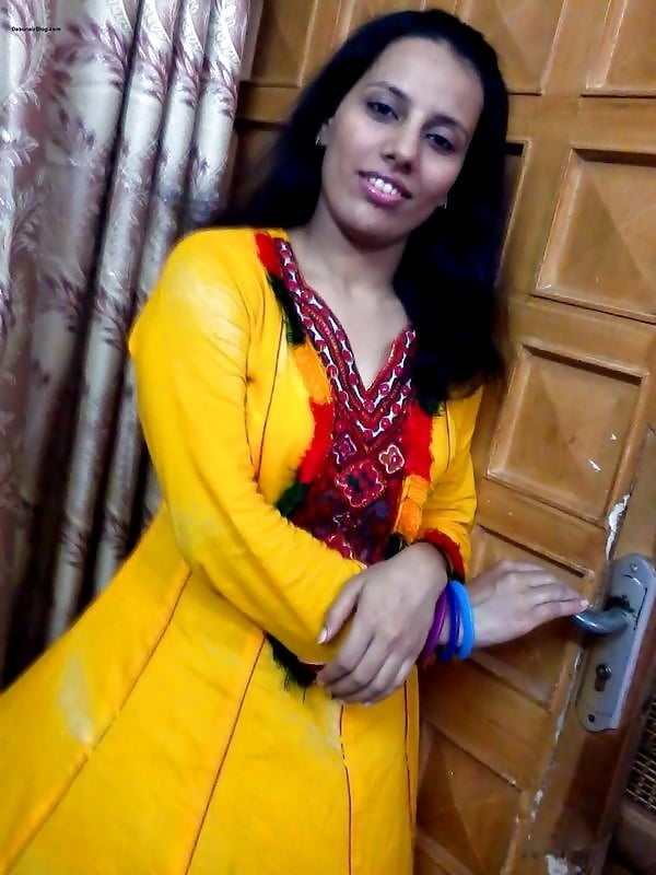 Indian girl shower selfies have turned me hotter 1